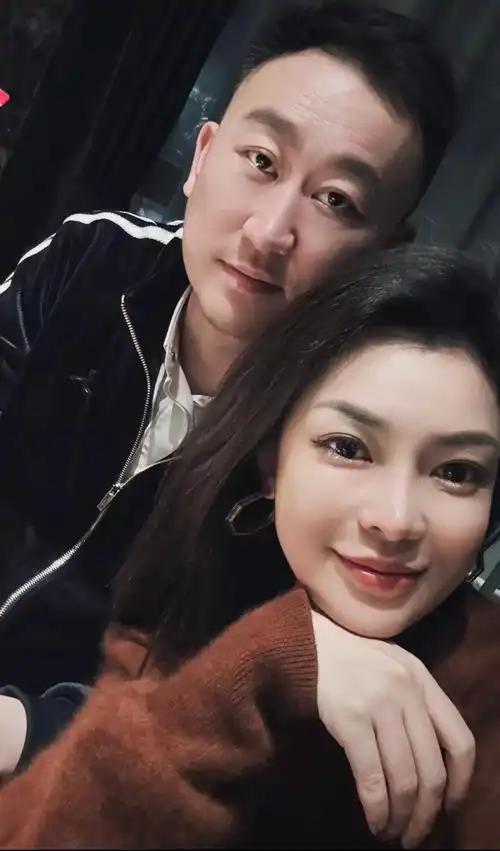 婆要400万后离婚还当女儿面给小三献吻麻将胡了2试玩模拟器CBA教练出轨找老