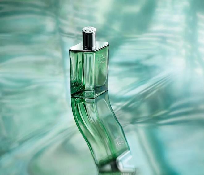 章已启美妆、香氛与腕表共赴闪耀时刻麻将胡了网址“伊”手快报 节庆序(图22)