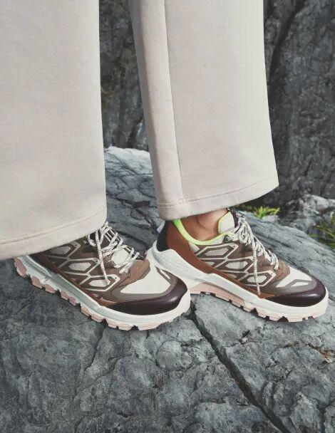 章已启美妆、香氛与腕表共赴闪耀时刻麻将胡了网址“伊”手快报 节庆序(图18)